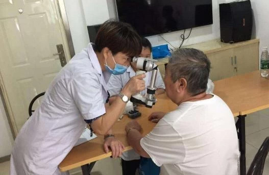 如何購買一副好的老花鏡？