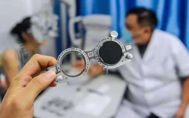 選配眼鏡掌握六個(gè)關(guān)鍵點(diǎn)，佩戴舒適不頭暈