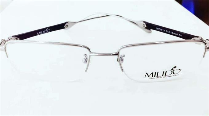 老花鏡怎么配，參照老花鏡度數(shù)對(duì)照表靠譜嗎?