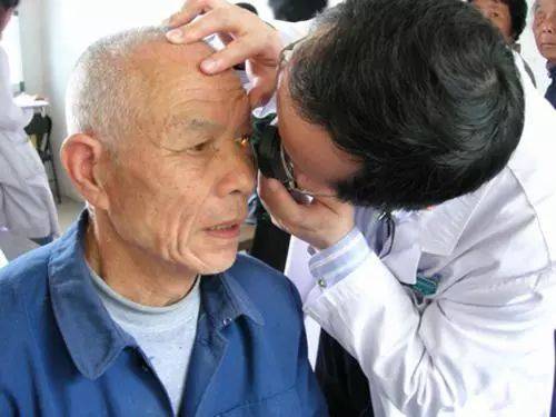 佩戴老花鏡需要注意什么？