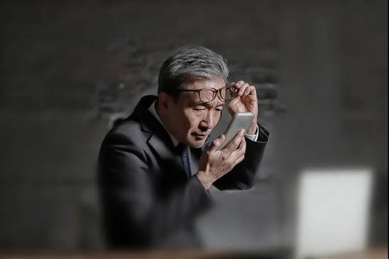 美麗島多焦鏡:十六年的堅守，只為老花眼打磨一副多焦鏡